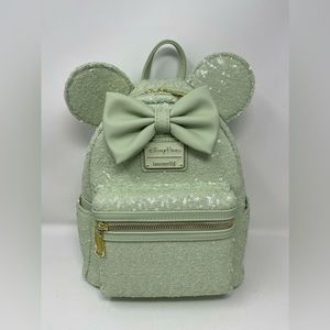 Disney Loungefly Sequin Minnie - MINT